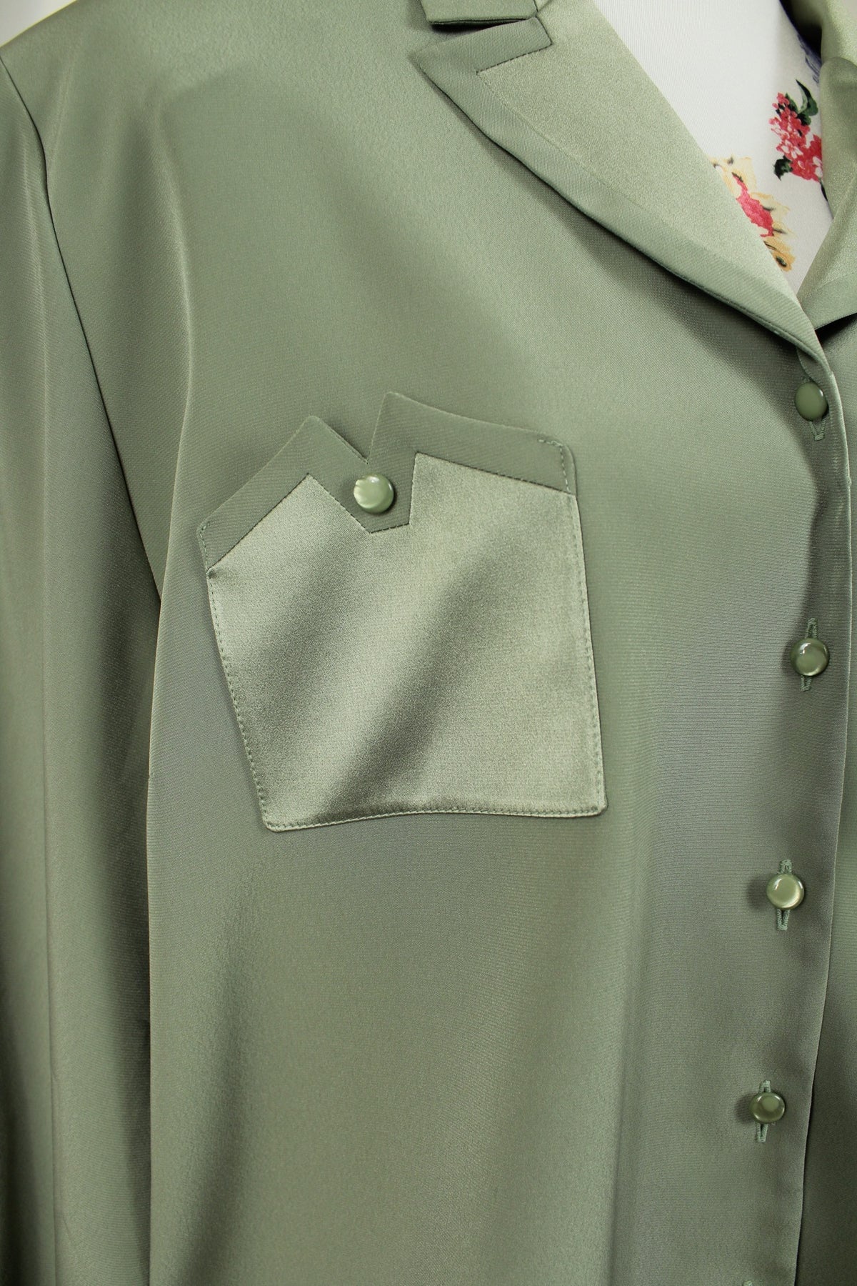 Chemise vintage années 80/90 vert sauge satinée - chic made in France - Taille 46/48