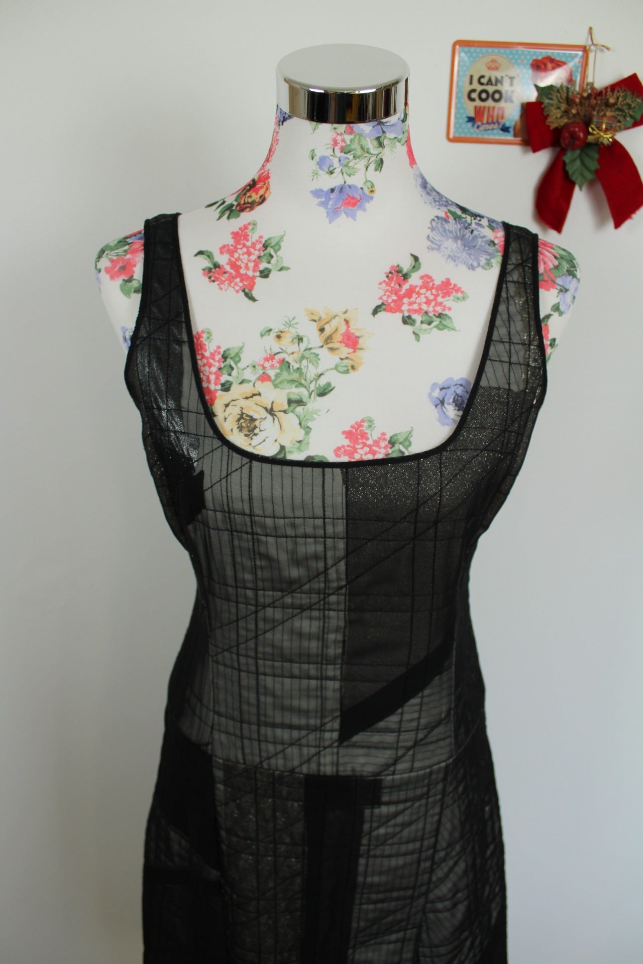 ✨Robe de soirée graphique métallisée BCBG Maxazria✨