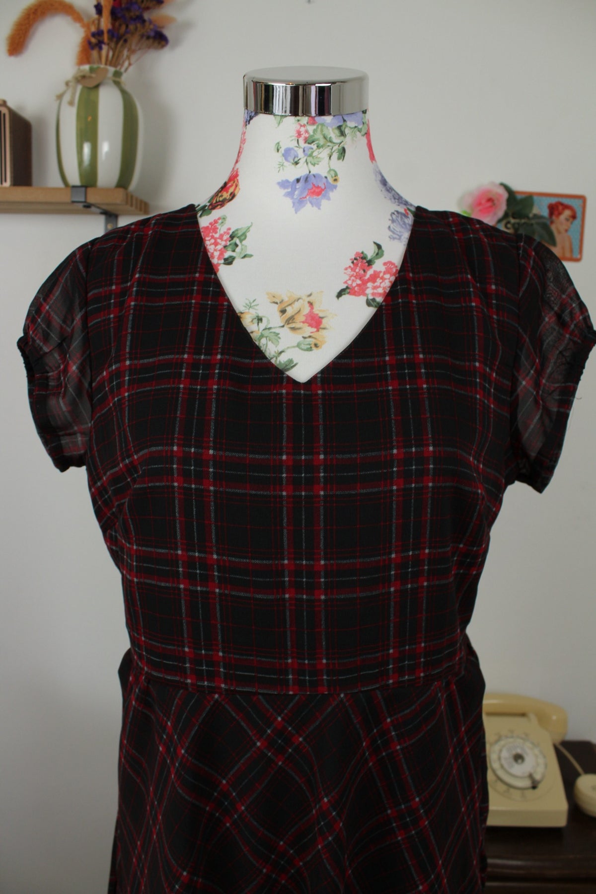 Robe vintage années  90s/2000 - carreaux oldschool pin-up rock & grunge chic - Taille 40