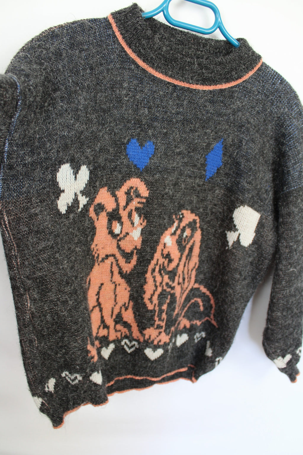 ✨Pull vintage "La Belle et Le Clochard" années 80✨