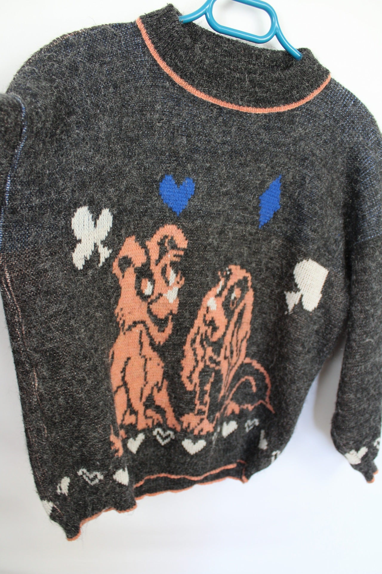 ✨Pull vintage "La Belle et Le Clochard" années 80✨