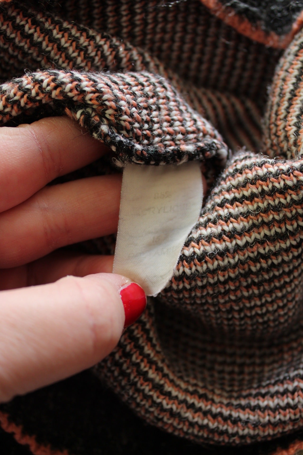 ✨Pull vintage "La Belle et Le Clochard" années 80✨