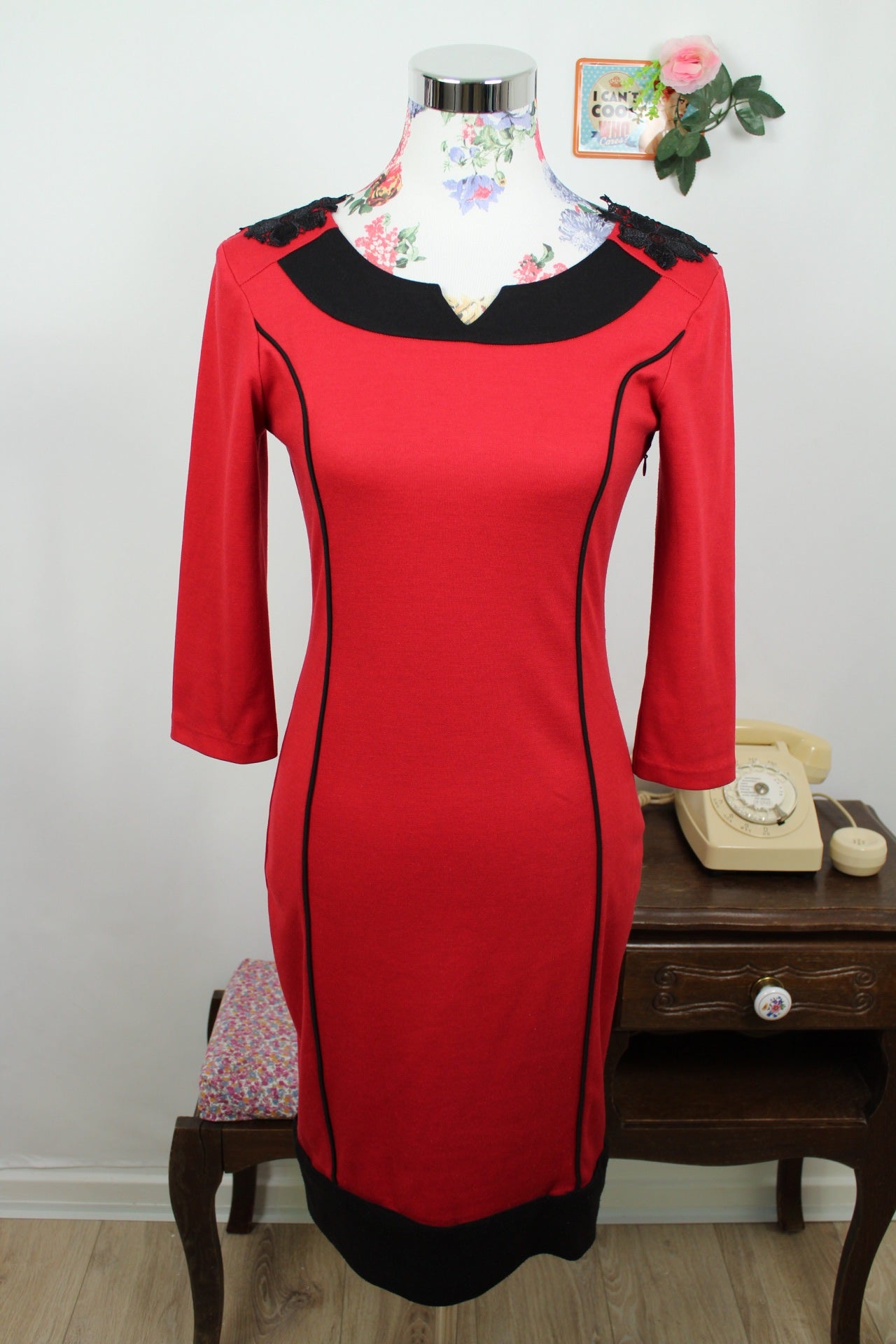 🌸🍒Robe rouge vintage 90s/2000s dentelle fleurie glam chic sexy - Taille 38🍒🌸