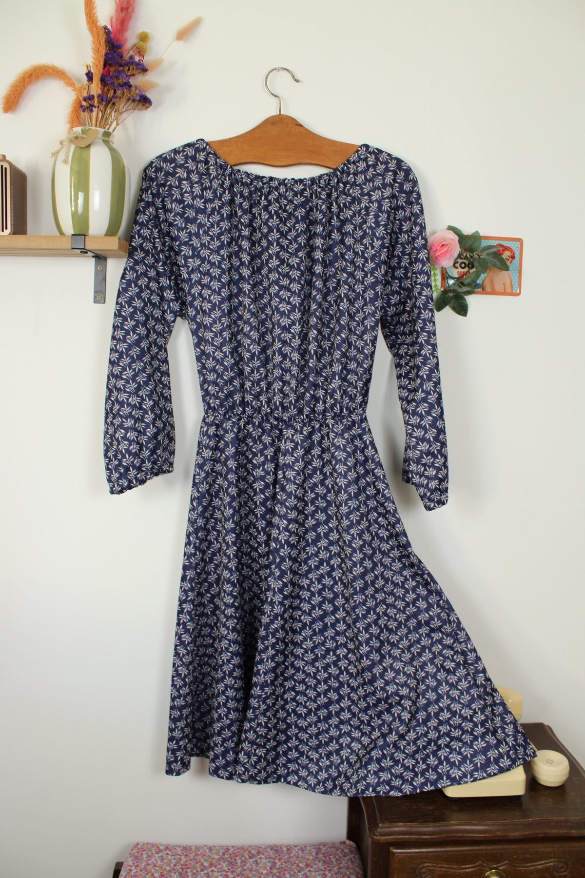 Robe vintage années 70/80 romantique bohème - bleu marine, feuilles & manches larges - Taille 40/42