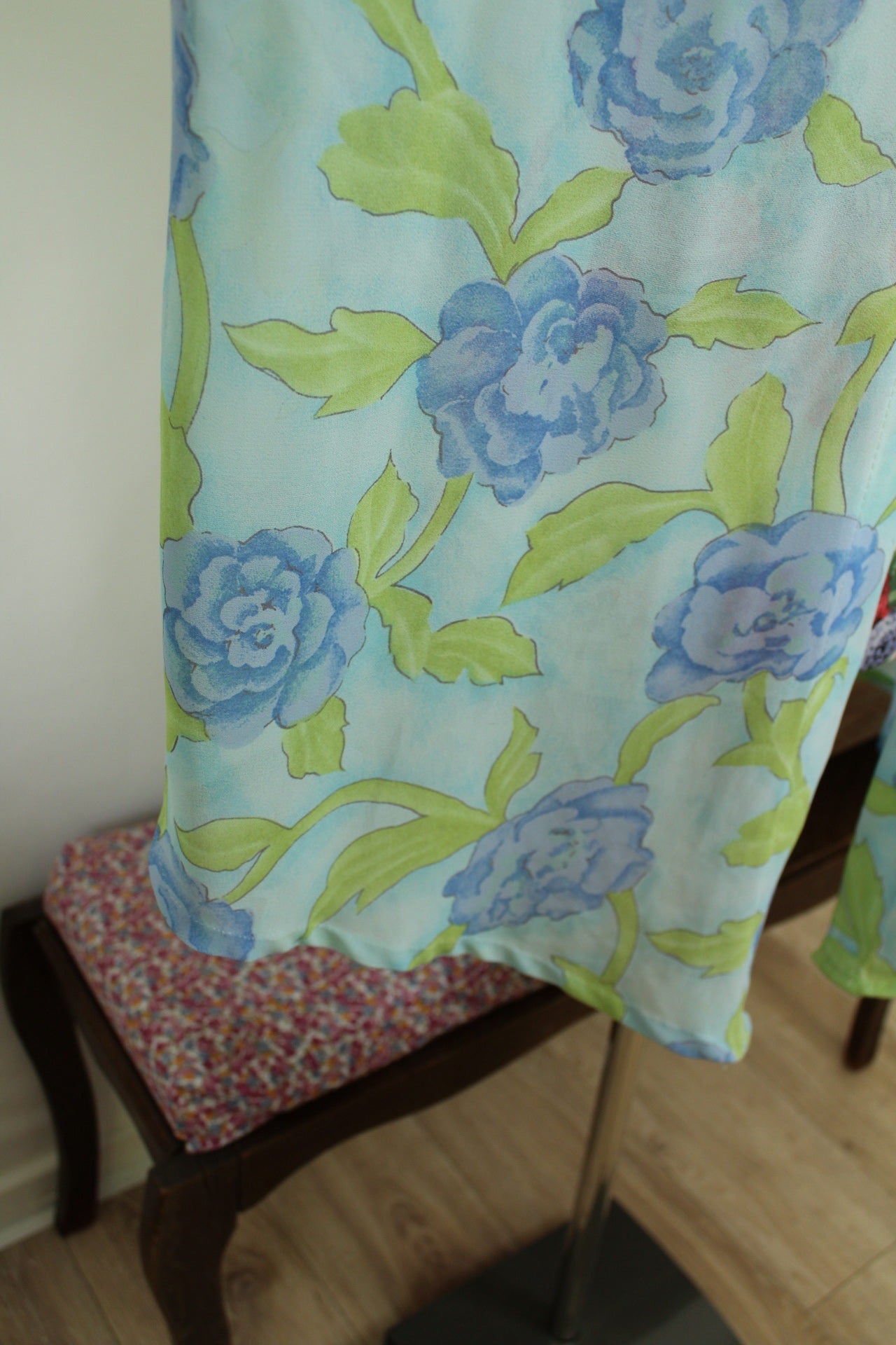 🌸🍒Cardigan léger vintage 90's fait main - fleurs tons pastel - pièce unique - Taille 40 à 44🍒🌸