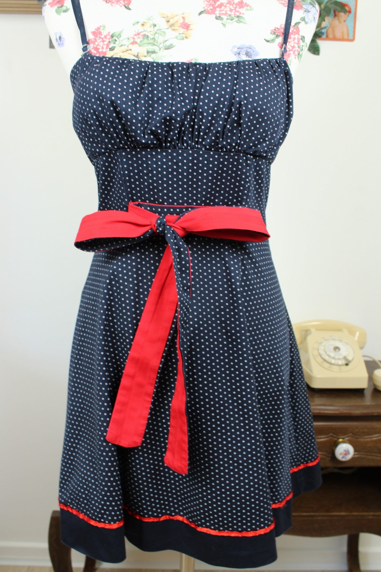 🌸🍒Robe à pois style rockabilly/pin-up nœud rouge - made in Italy - Taille 36🍒🌸