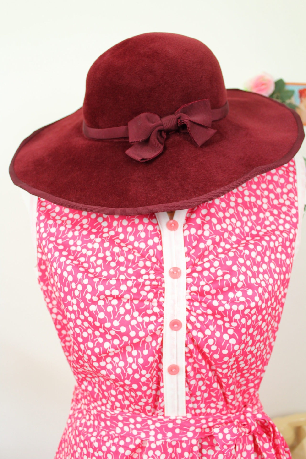 🌸🍒Chapeau vintage en feutre d'Angora années 80/90 bordeaux et nœud🍒🌸