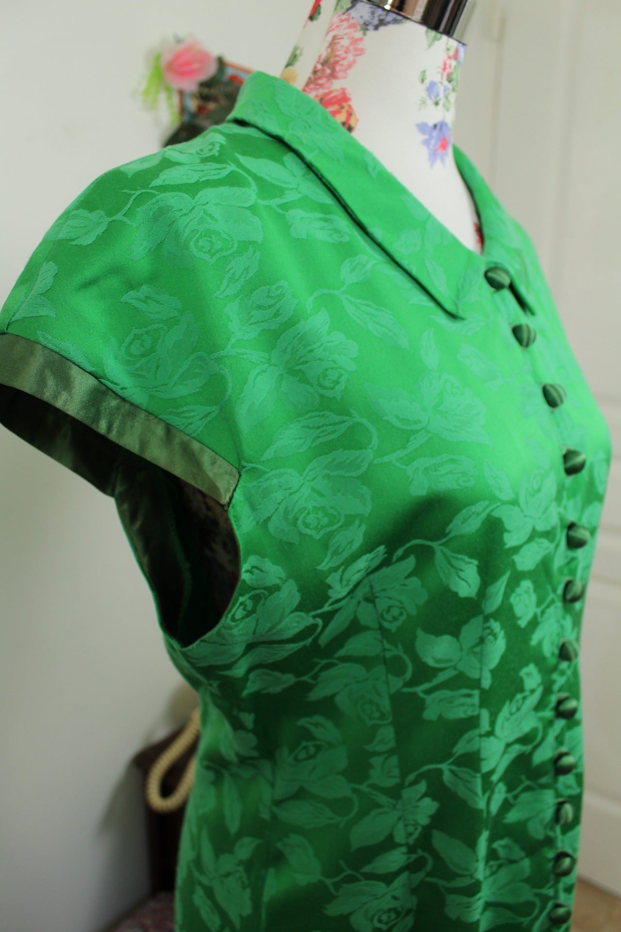 🌸🍒Robe vintage 80/90s romantique vert satiné & roses ton sur ton - Taille 40🍒🌸