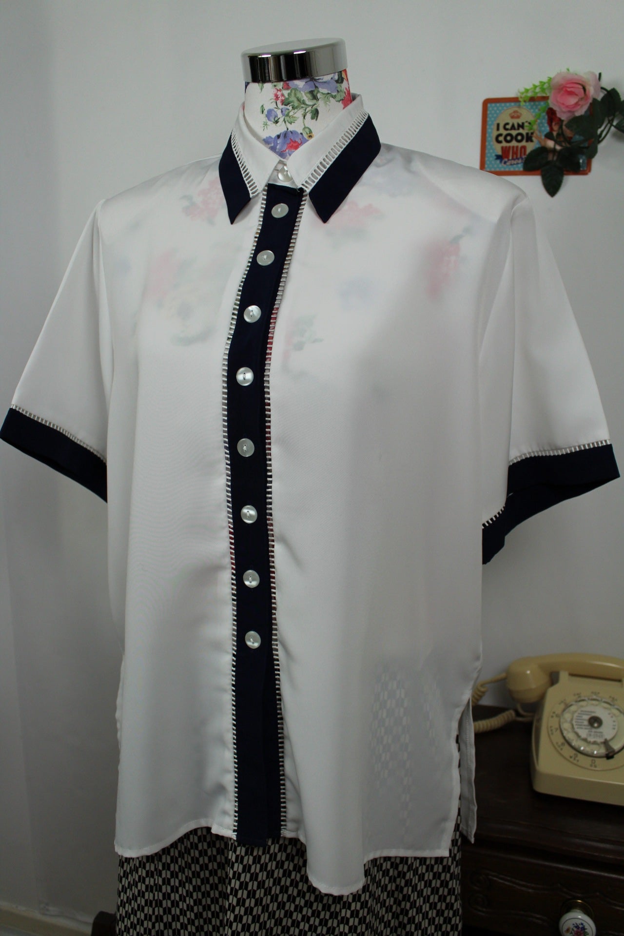 🌸🍒Chemise manches courtes vintage 90's blanche contrastée marine esprit Navy - Taille 42/44🍒🌸