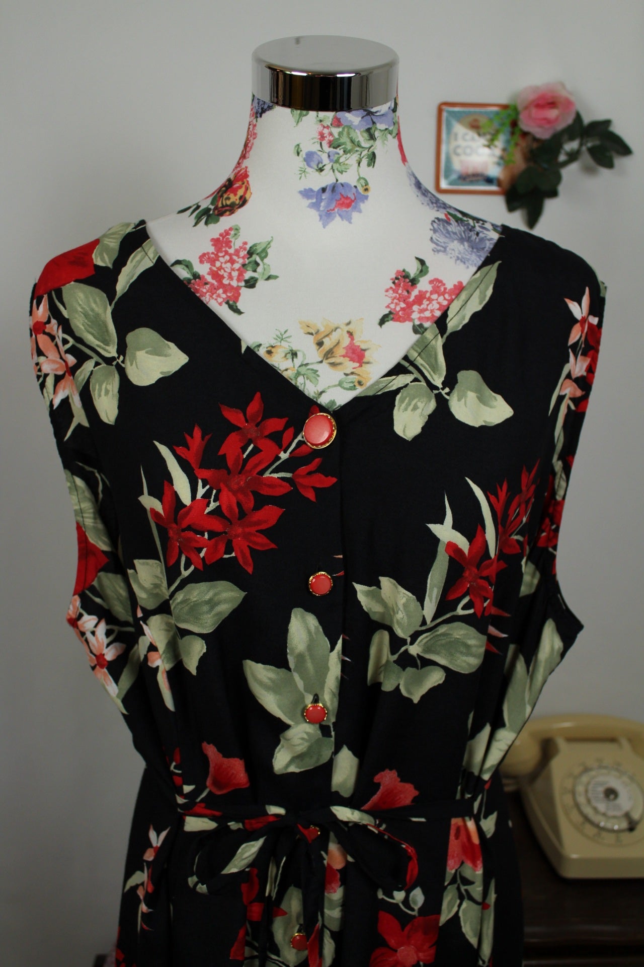 🌸🍒Robe longue vintage 90's noire & fleurs rouges romantiques - Taille 48/50🍒🌸