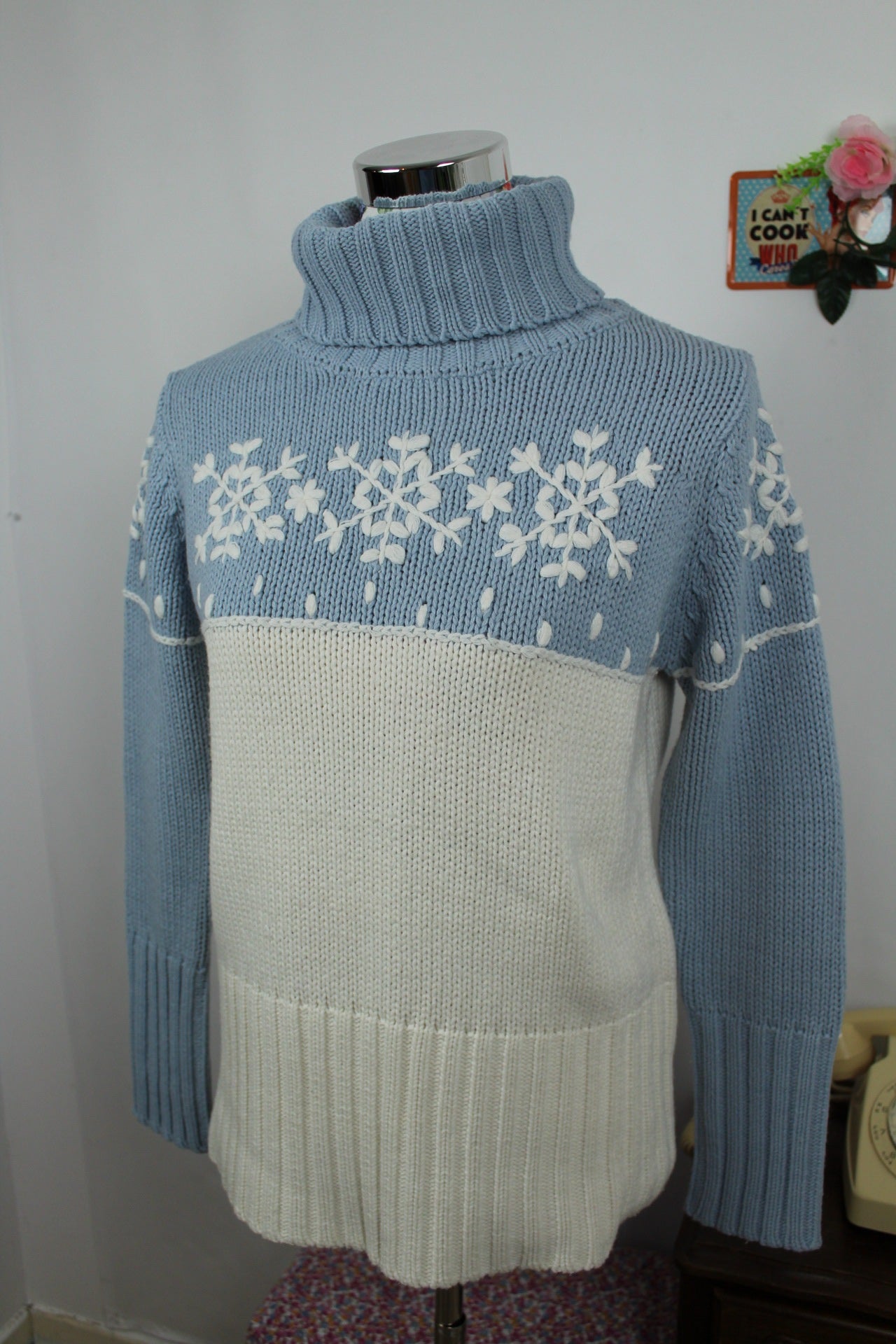 🌸🍒Pull bleu vintage années 90 col roulé & flocons - Taille 38🍒🌸