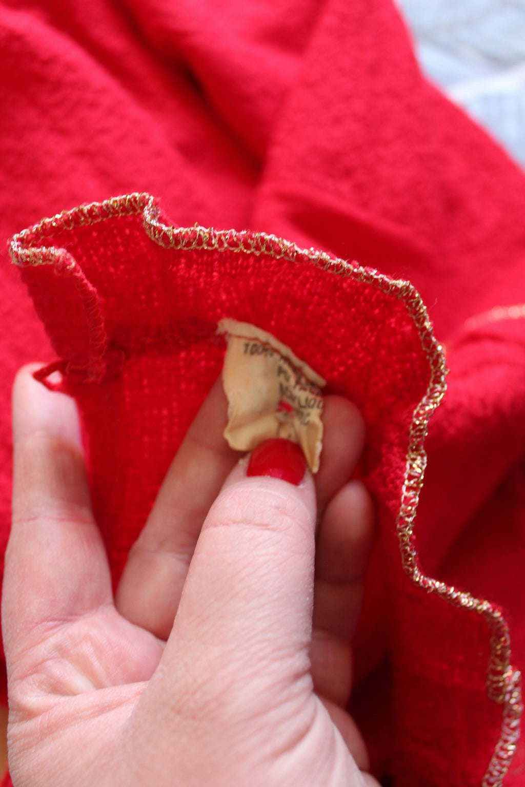 ✨Pull rouge vintage 80's à volants & fleurs brodées dorées - pull de fêtes ✨