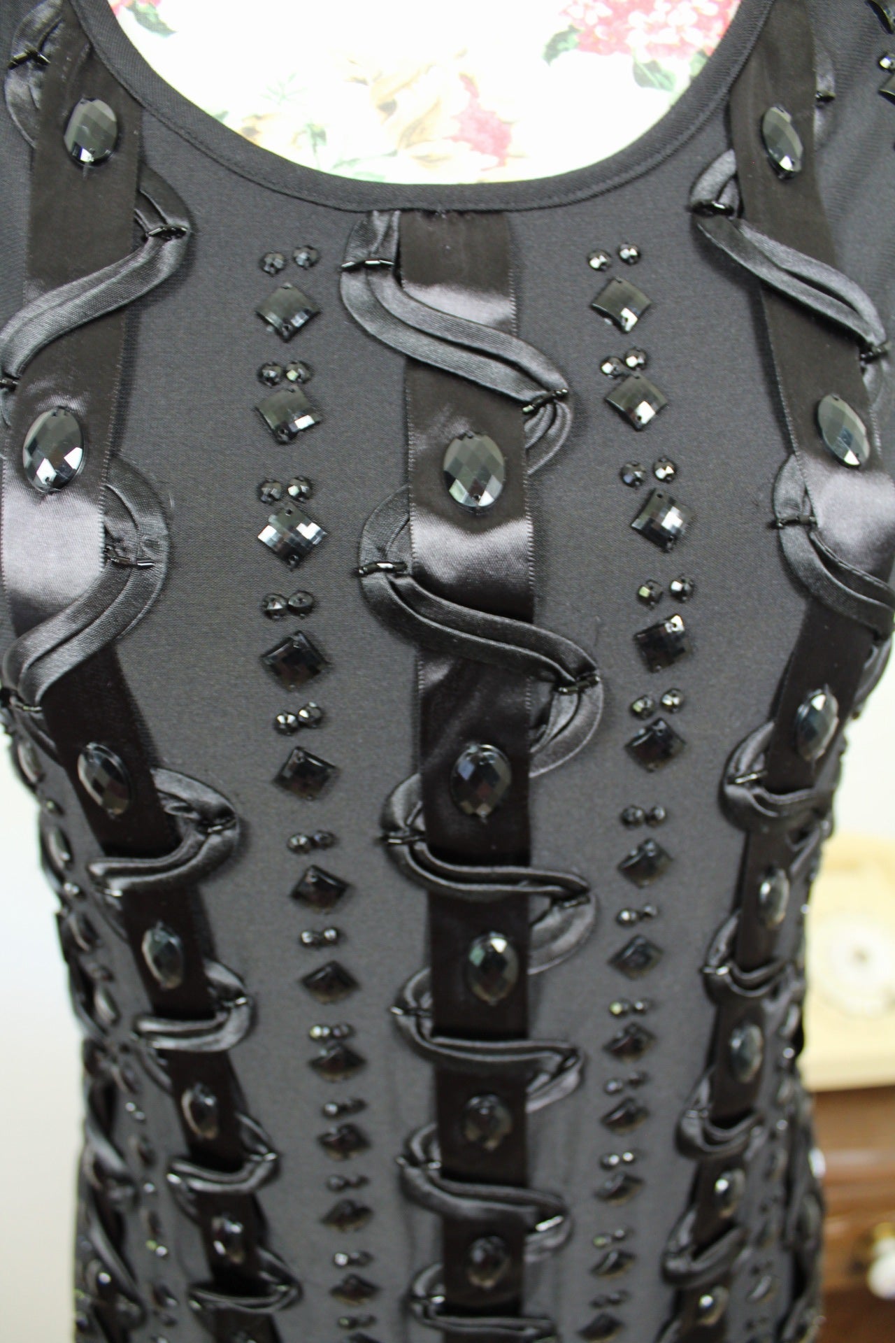 🌸🍒Robe 2000's dark romantique perles & rubans satinés - Taille 36/38🍒🌸