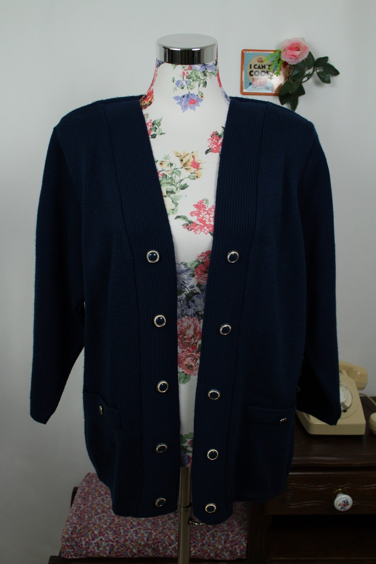 🌸🍒Cardigan vintage 90's C&A bleu marine & boutons bijoux - Taille 42/44🍒🌸