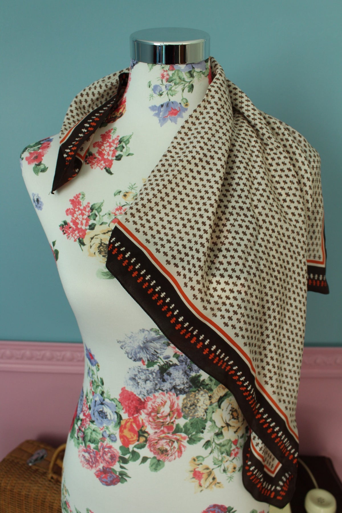 Foulard vintage années 70 automnal orange & marron psyché