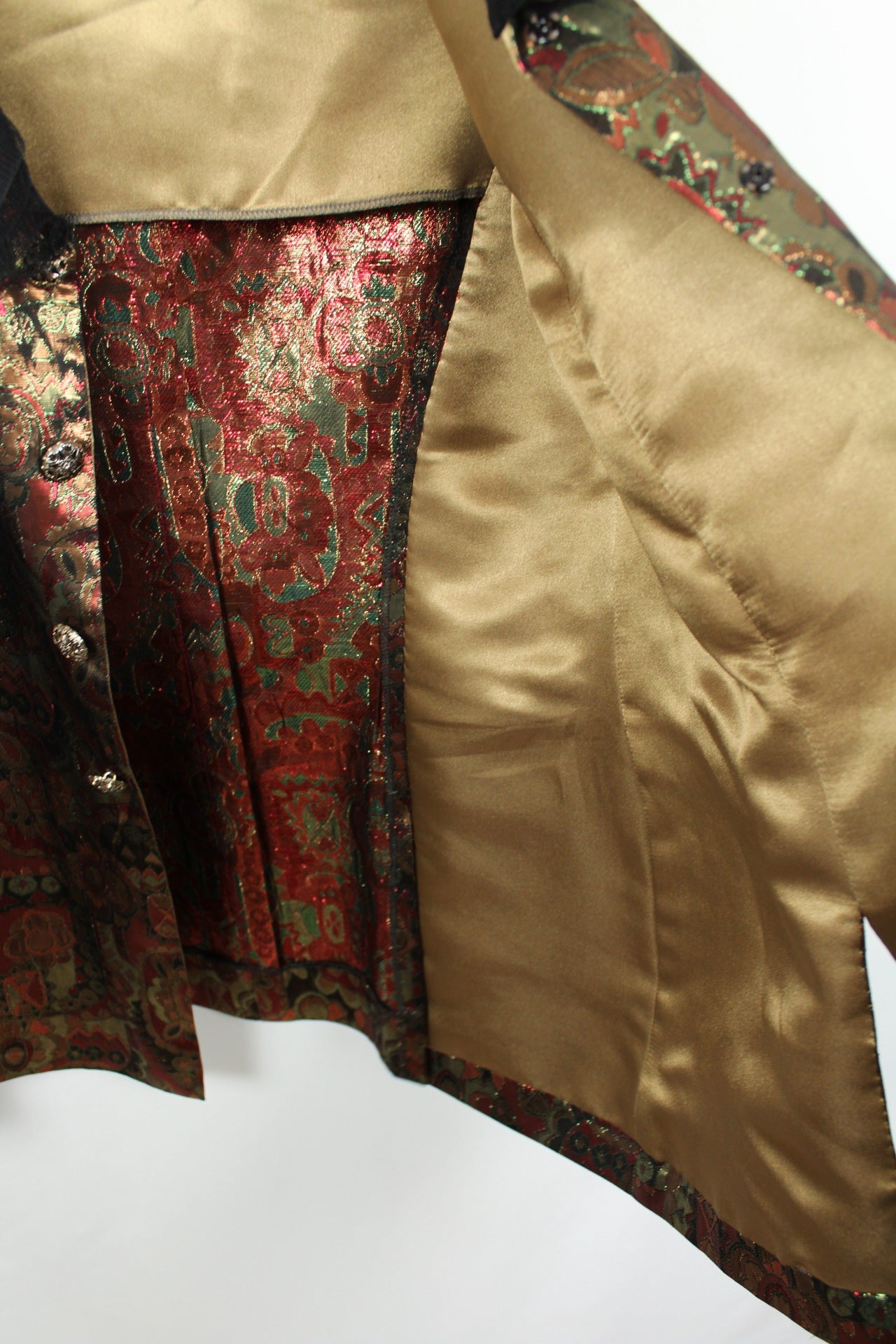 ✨Gilet brocart vintage 70's doré motifs baroques & col volanté tulle noir ✨