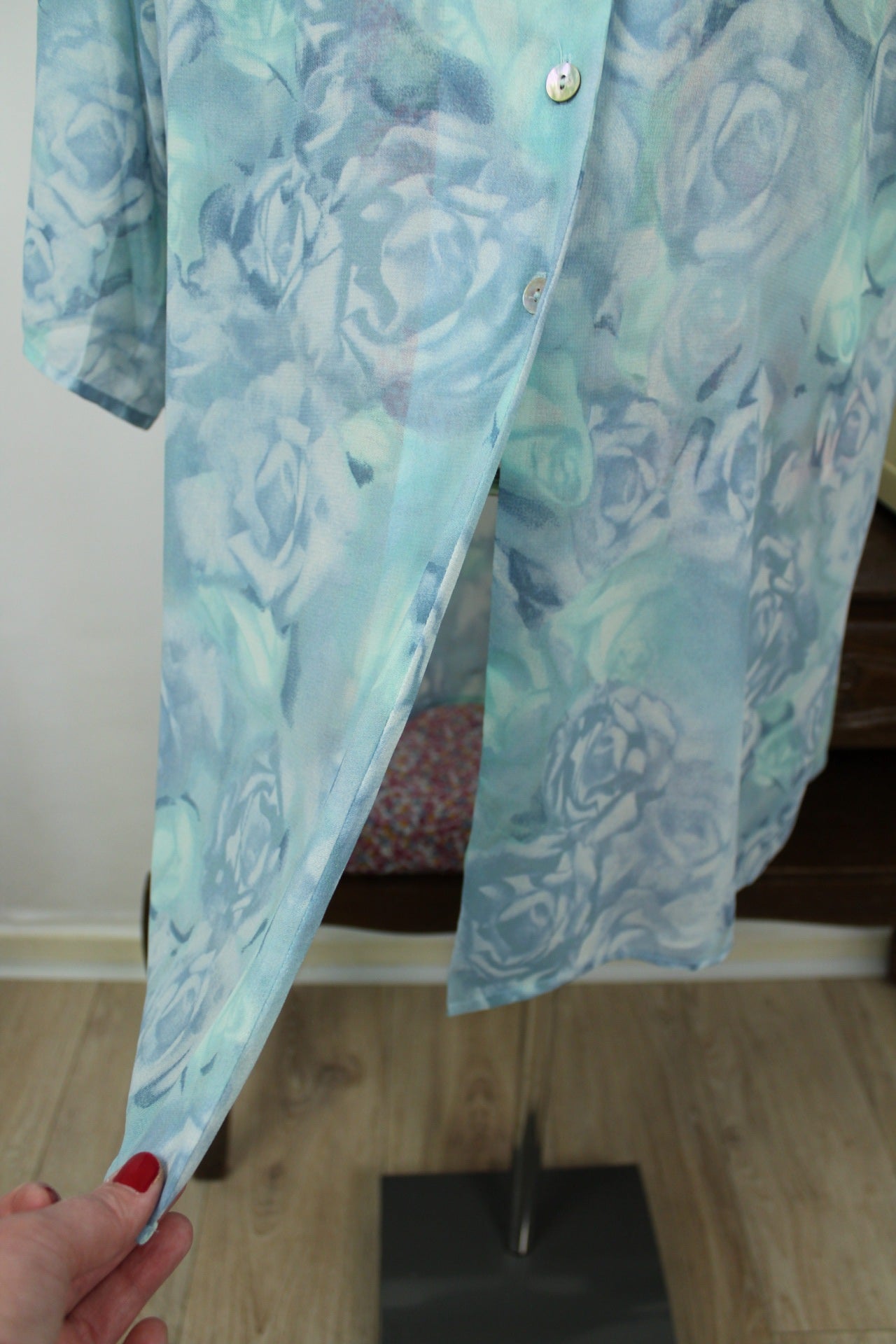 🌸🍒Chemise longue vintage 90's voile roses bleues - Taille 44/46🍒🌸