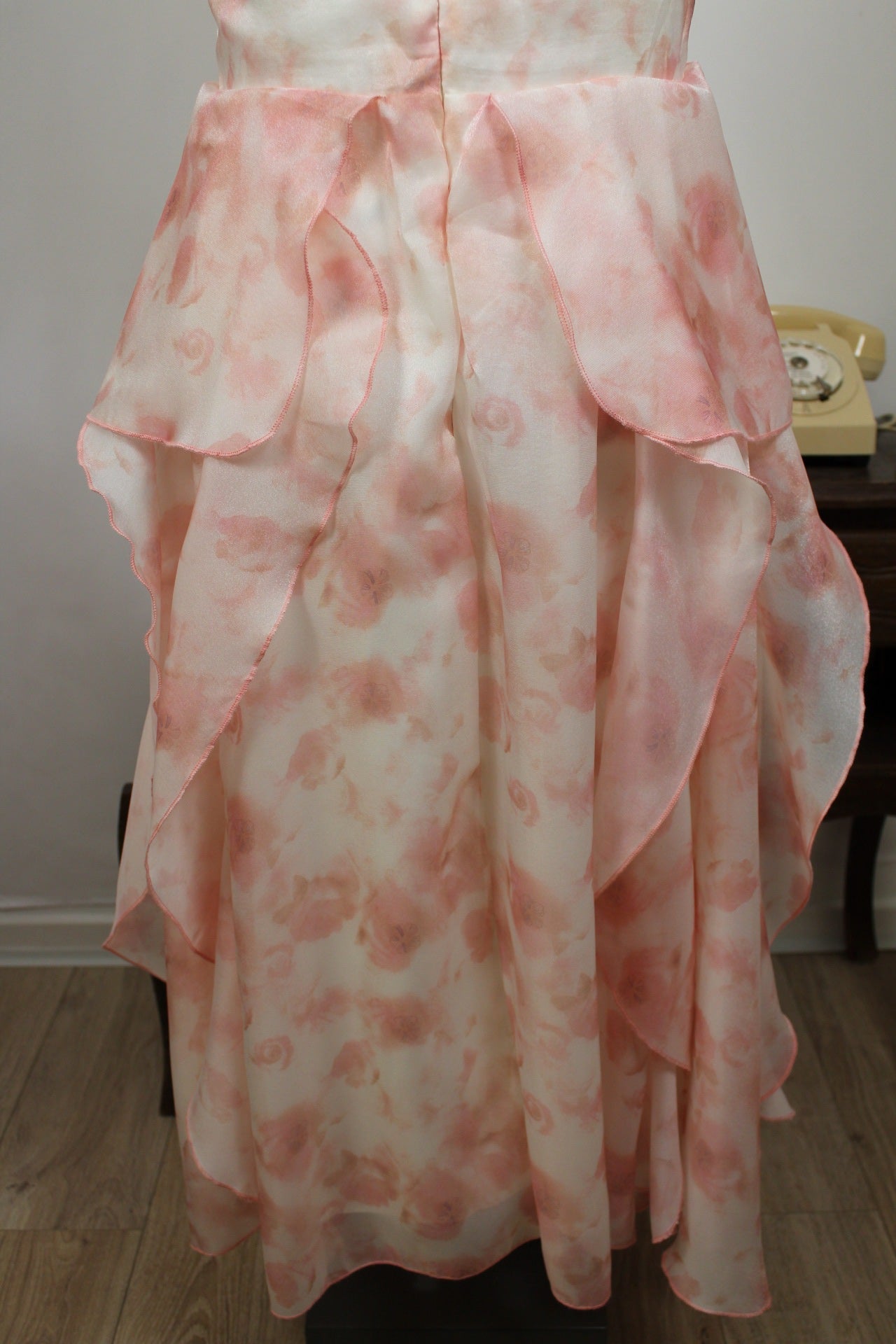 🌸🍒Robe Y2k romantique - volants effet pétales de fleurs & rose doux pailleté - Taille 38🍒🌸
