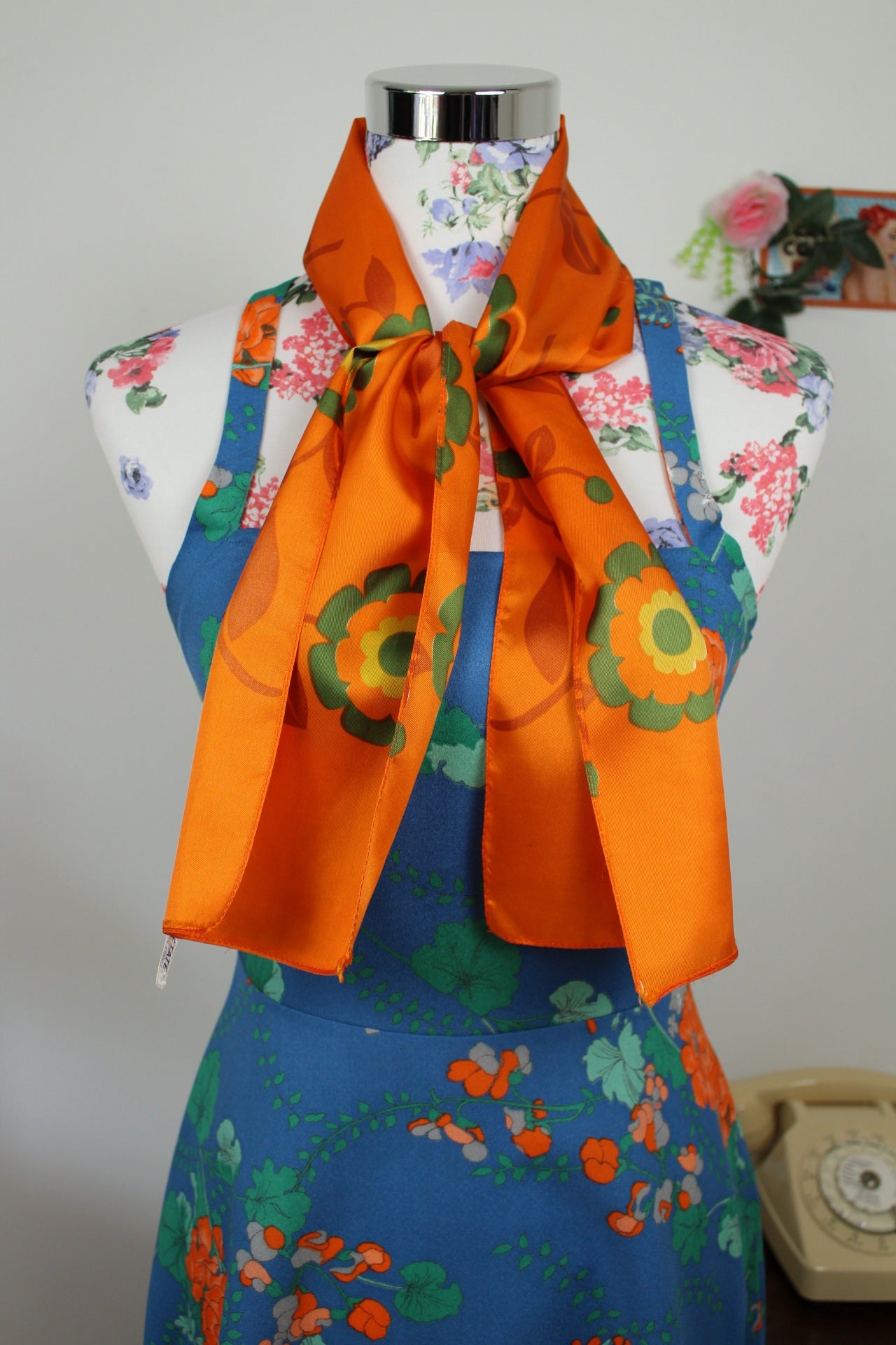 🌸🍒Foulard vintage 70's orange pep's & fleurs géométriques psychédéliques 🍒🌸