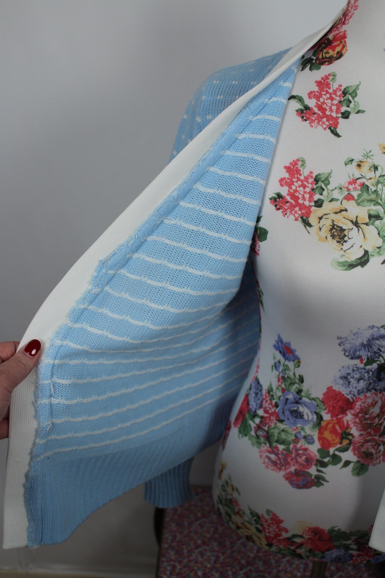 🌸🍒Cardigan vintage 80's bleu ciel à pois blanc pin up - Taille 38🍒🌸