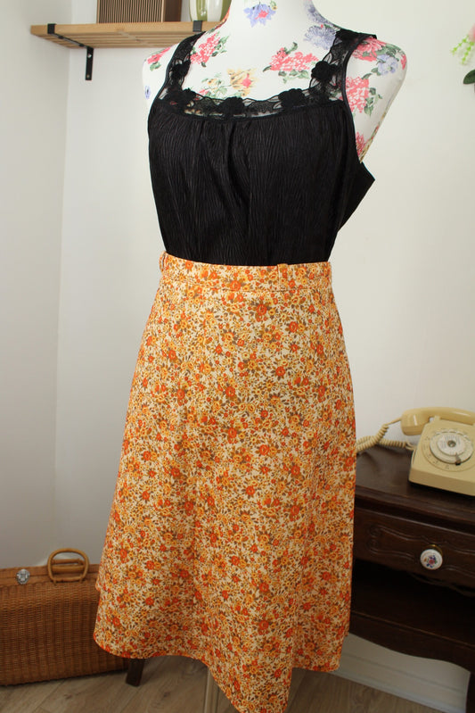 🌸🍒Jupe vintage années 70 fleurie cottagecore orangée - coupe trapèze - Taille 40🍒🌸