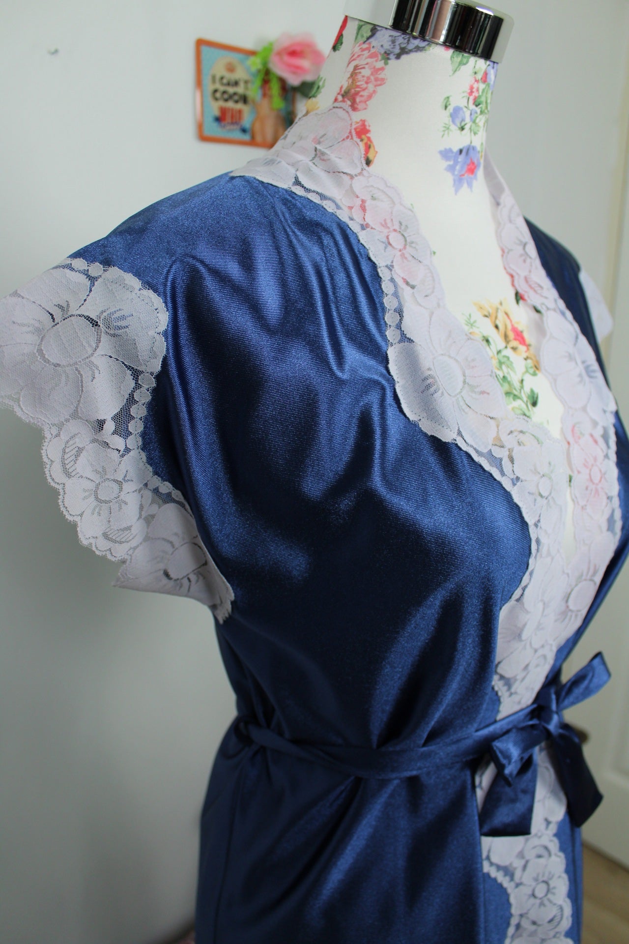 🌸🍒Caraco vintage 70/80's satiné bleu nuit - made in England - Taille 34/36🍒🌸