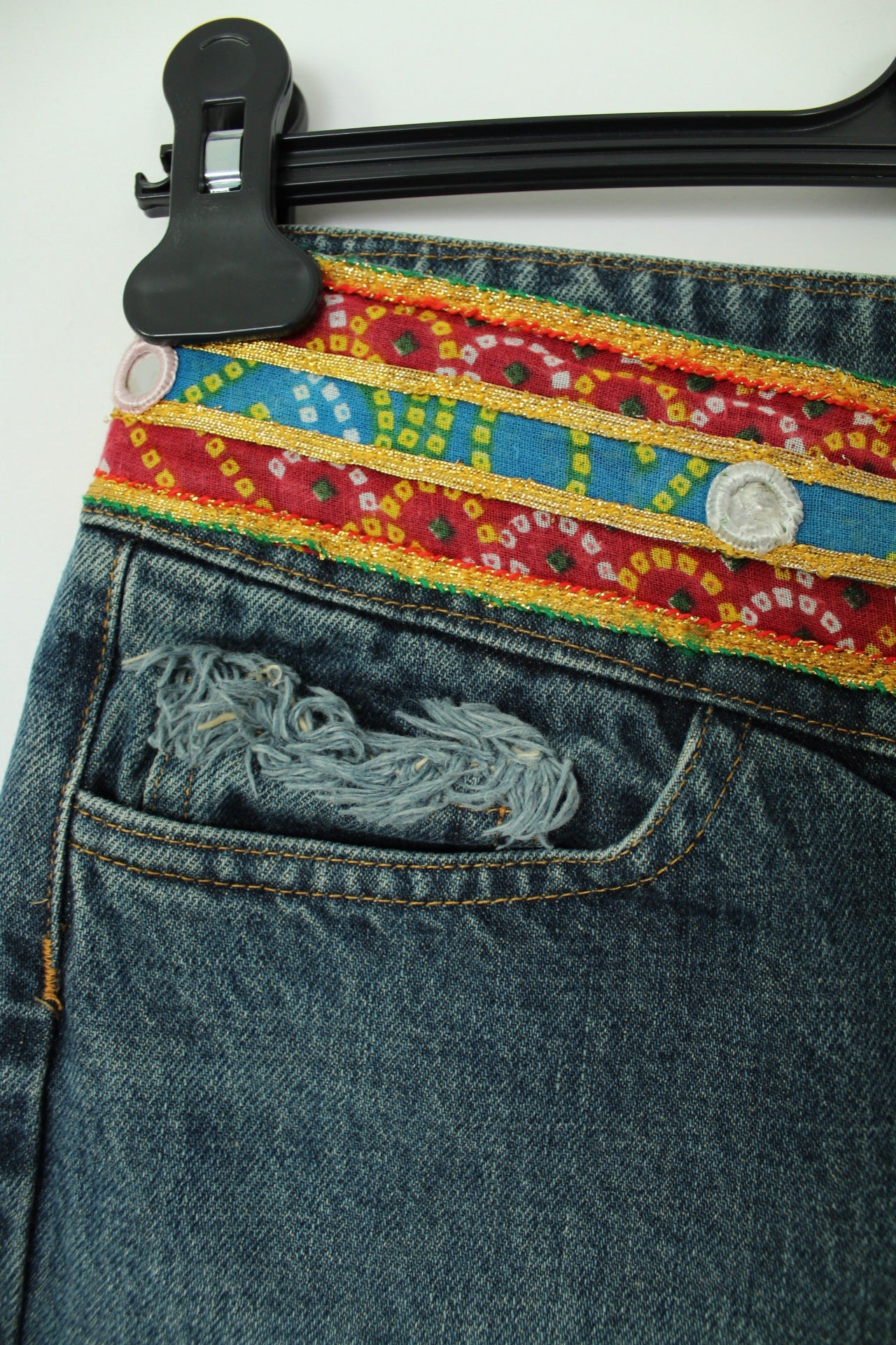🍒🌸Pantacourt denim Kookaï 2000's/Y2k boho - brodé façon miroirs - Taille 38🌸🍒