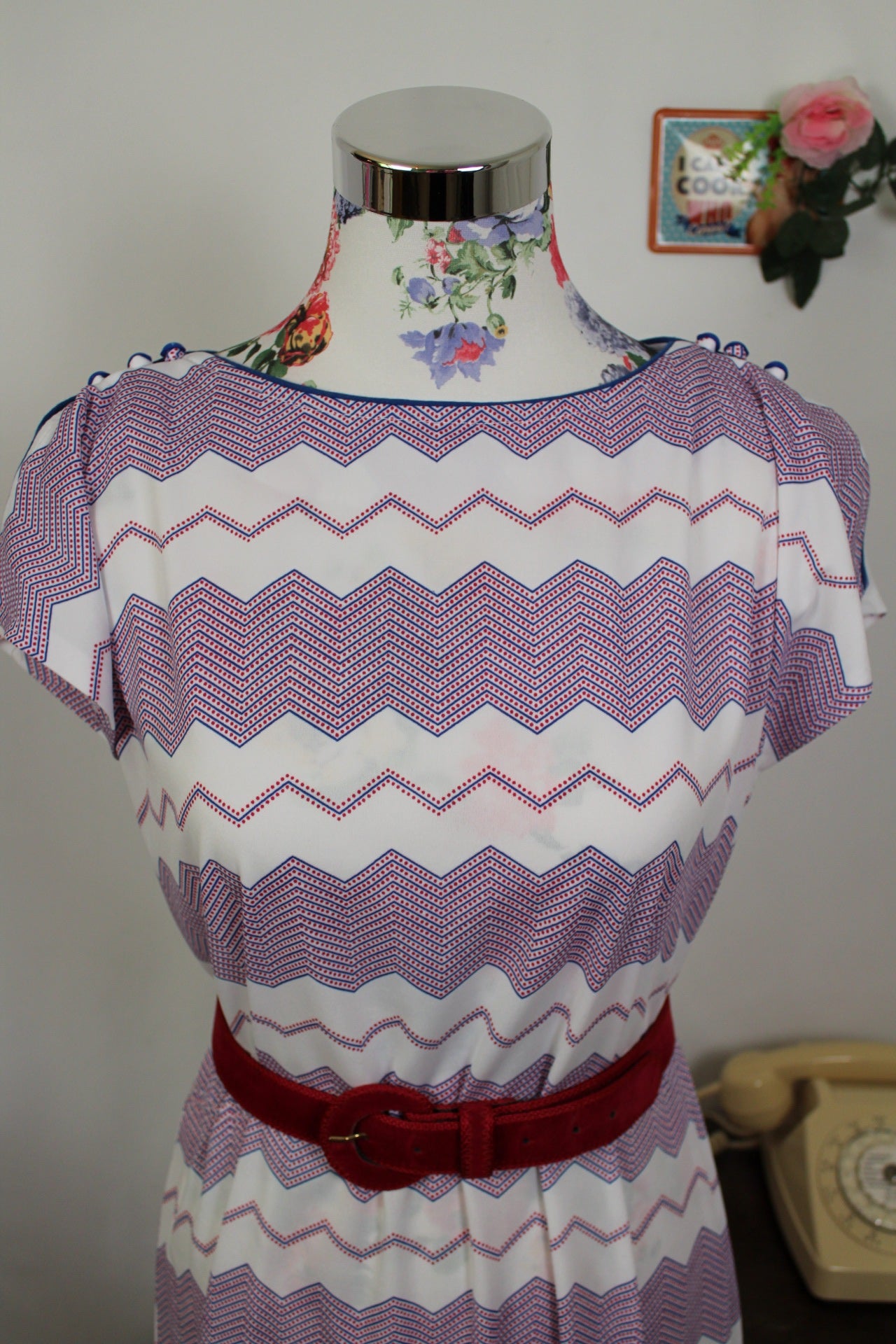 🌸🍒Robe vintage 60/70's manches papillons - zig zag psyché chic à la française - Taille 42/44🍒🌸