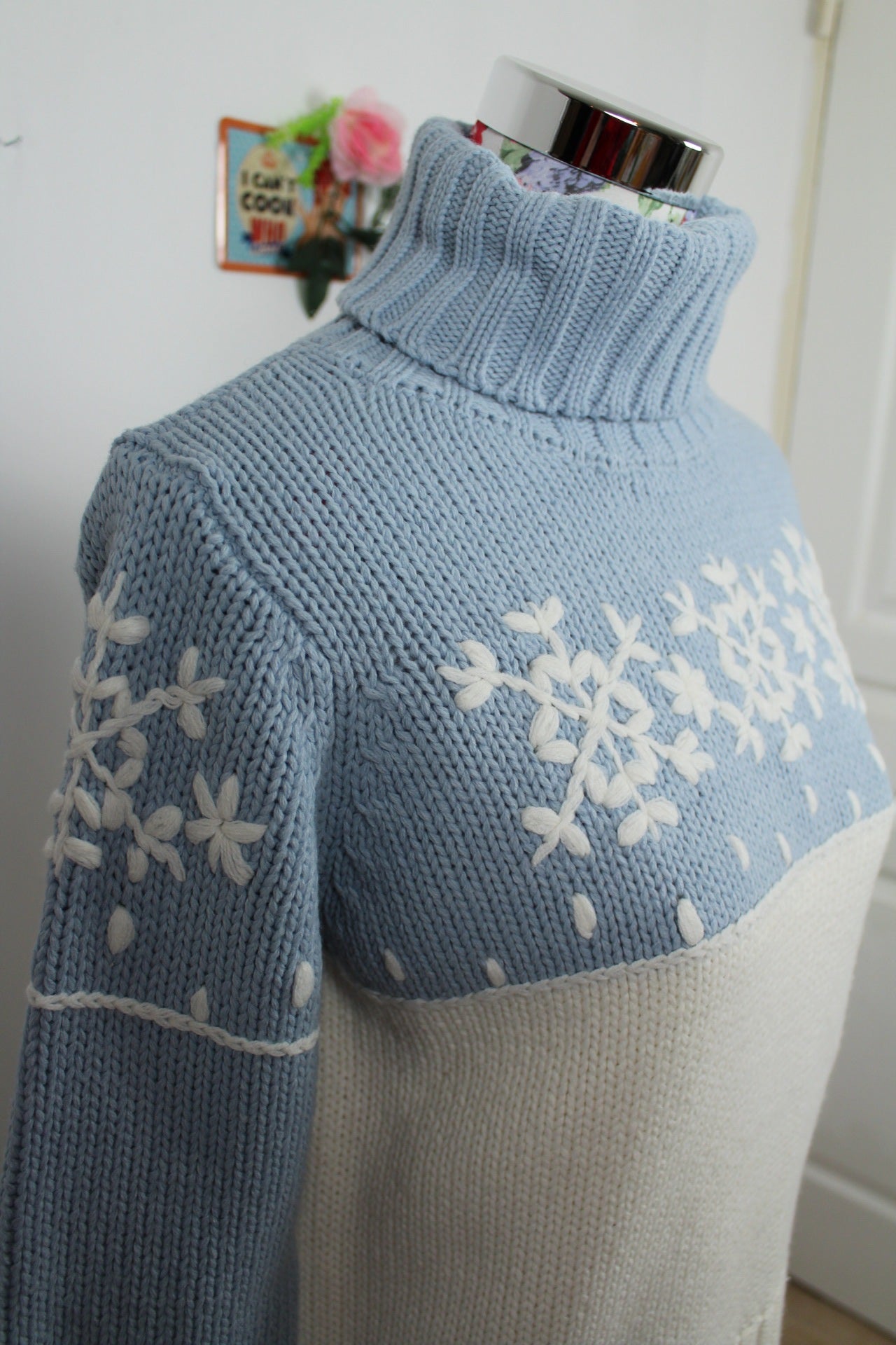 🌸🍒Pull bleu vintage années 90 col roulé & flocons - Taille 38🍒🌸