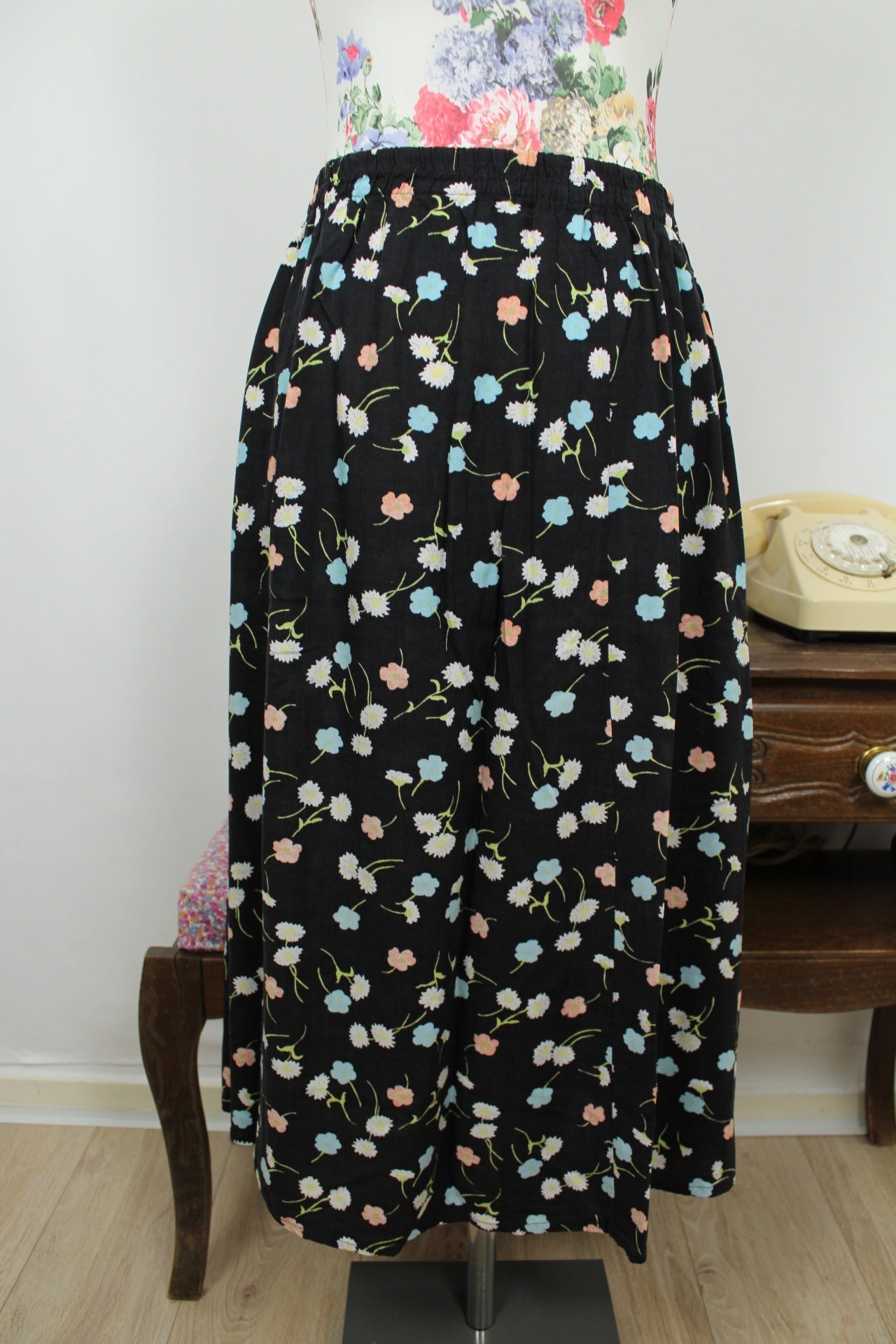 🍒🌸Jupe vintage 90's Daxon imprimé fleuri - Taille 36 à 40🌸🍒
