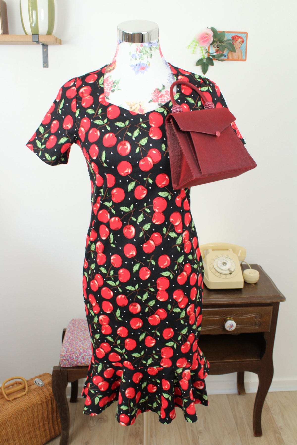 🌸🍒Sac rétro pin-up/rockabilly bordeaux satiné & perles🍒🌸