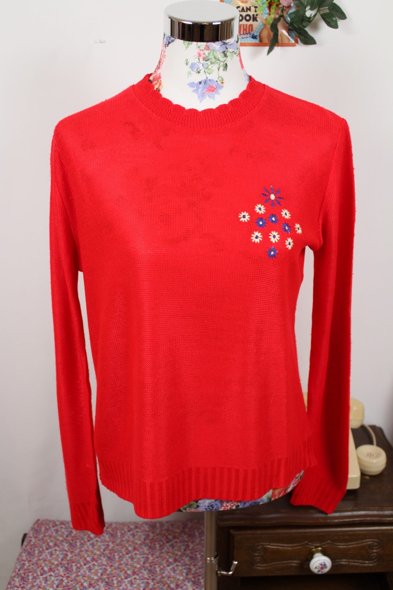 🌸🍒Pull rouge vintage années 80 - broderies florales - made in France 🍒🌸