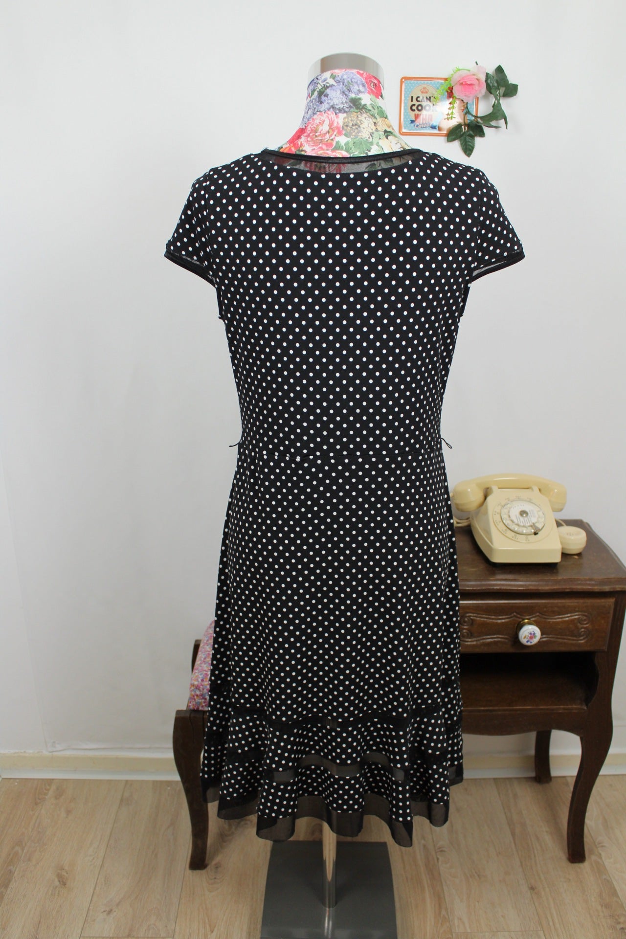 🌸🍒Robe vintage 90's noire à pois - style pin-up & volants ajourés - Joseph Ribkoff - Taille 36/38🍒🌸