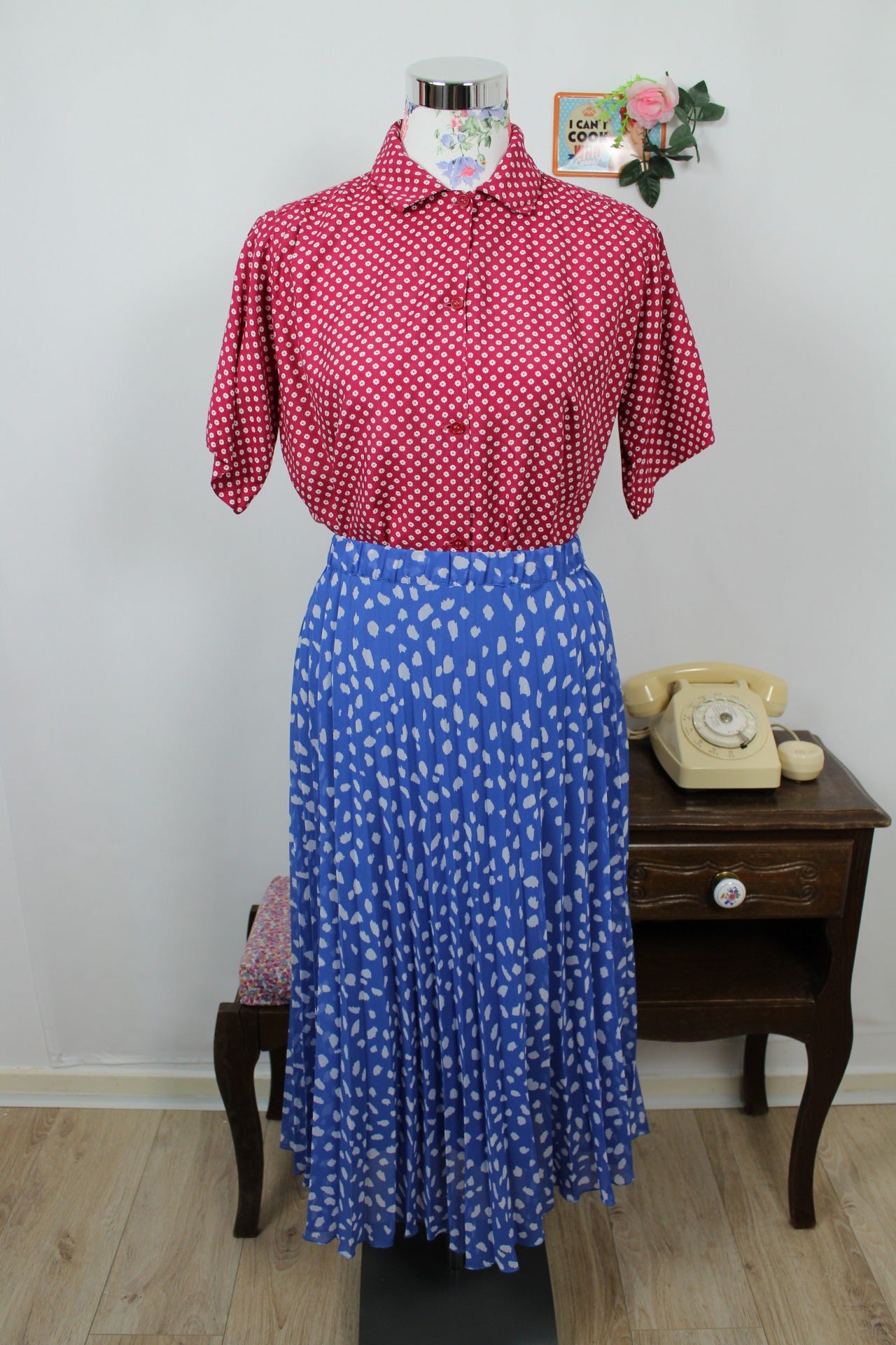 🌸🍒Jupe plissée vintage 80/90s bleue à pois - longueur midi - Taille 42/44🍒🌸