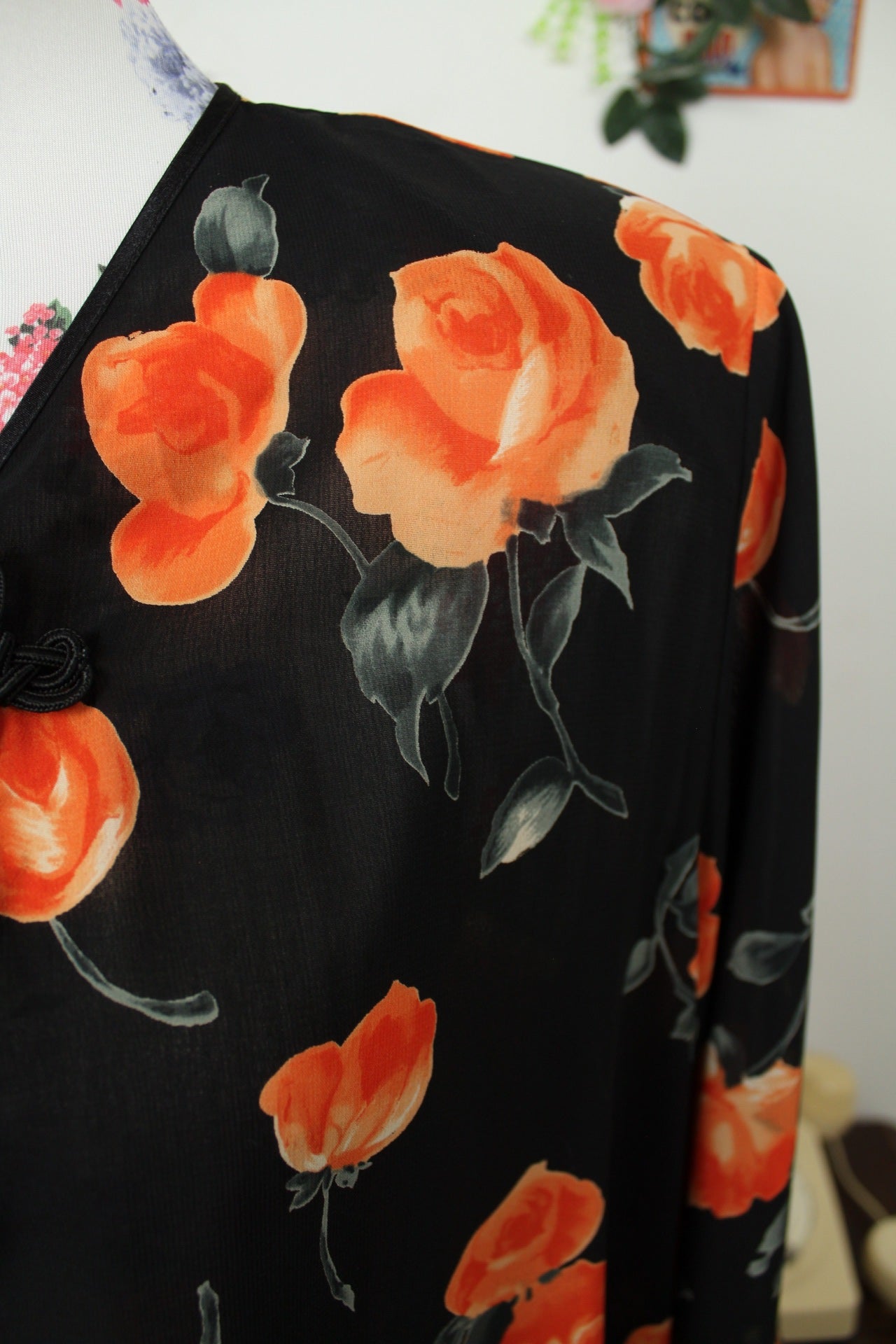 🌸🍒Cardigan vintage 80/90's voile noir transparent & roses en aquarelle - Taille 42/44🍒🌸