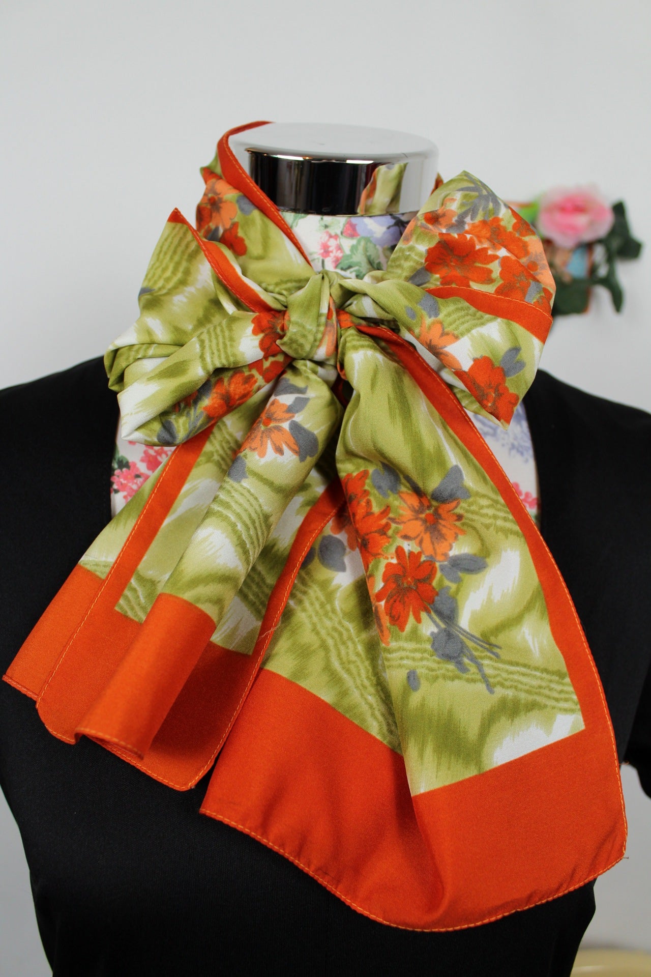 🌸🍒Foulard rectangulaire vintage 70's fleuri orange & kaki🍒🌸
