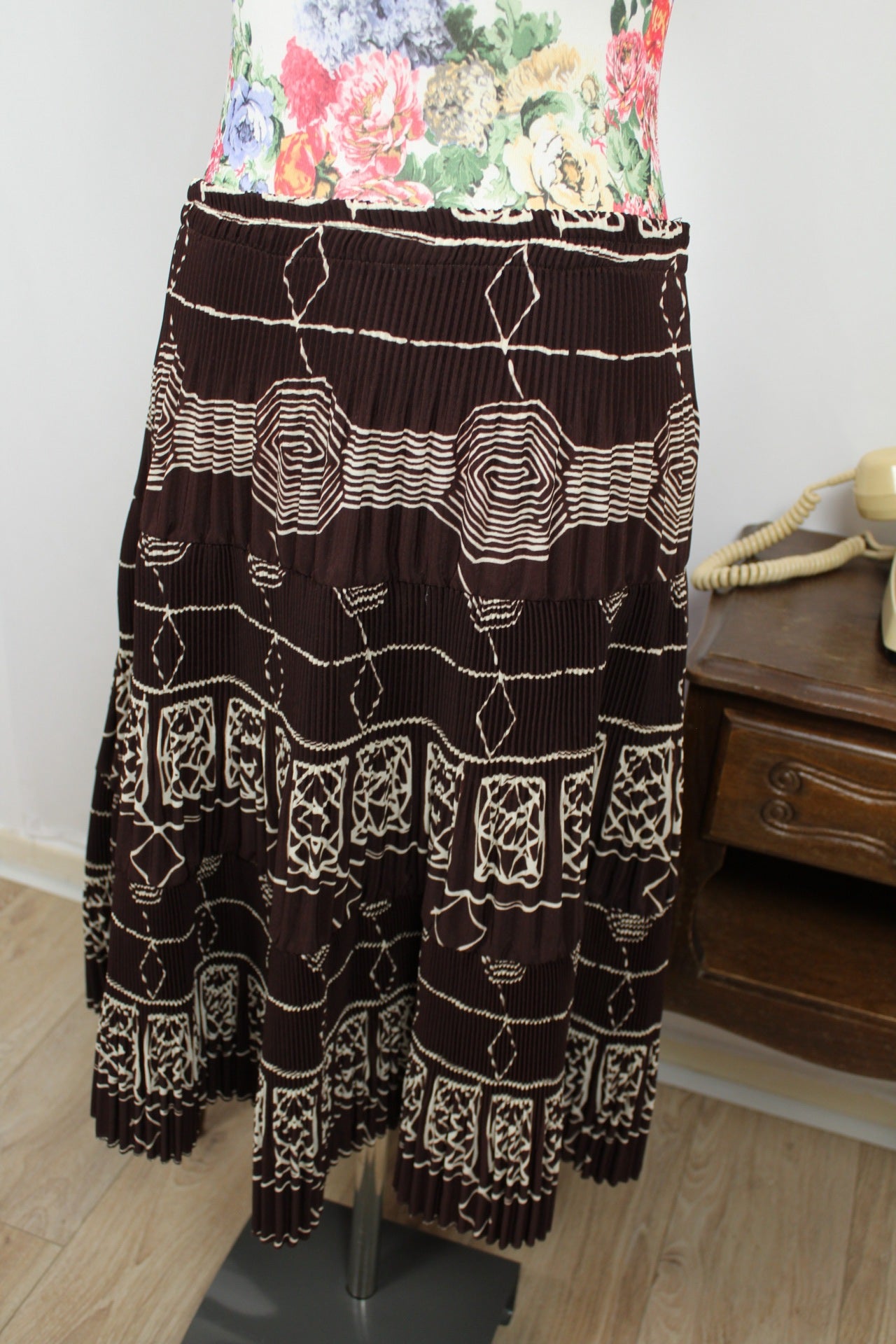 🌸🍒Jupe vintage 90's arty plissée marron & blanc écru - Taille 38 à 42🍒🌸