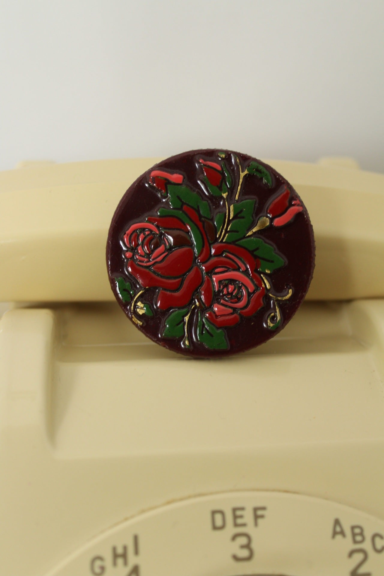 🌸🍒Broche en bois peinte vintage 70/80's roses romantiques bohèmes🍒🌸