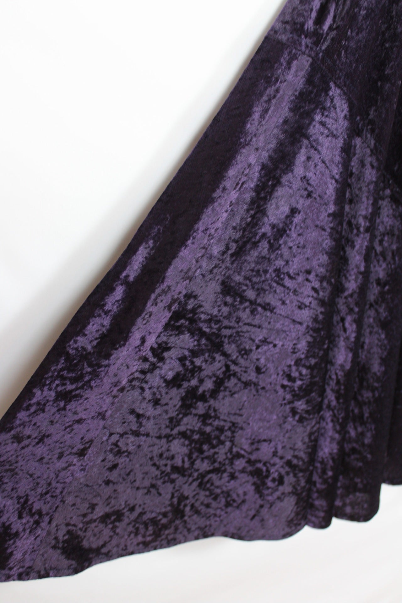 ✨Jupe midi vintage en velours frappé violet prune années 80✨