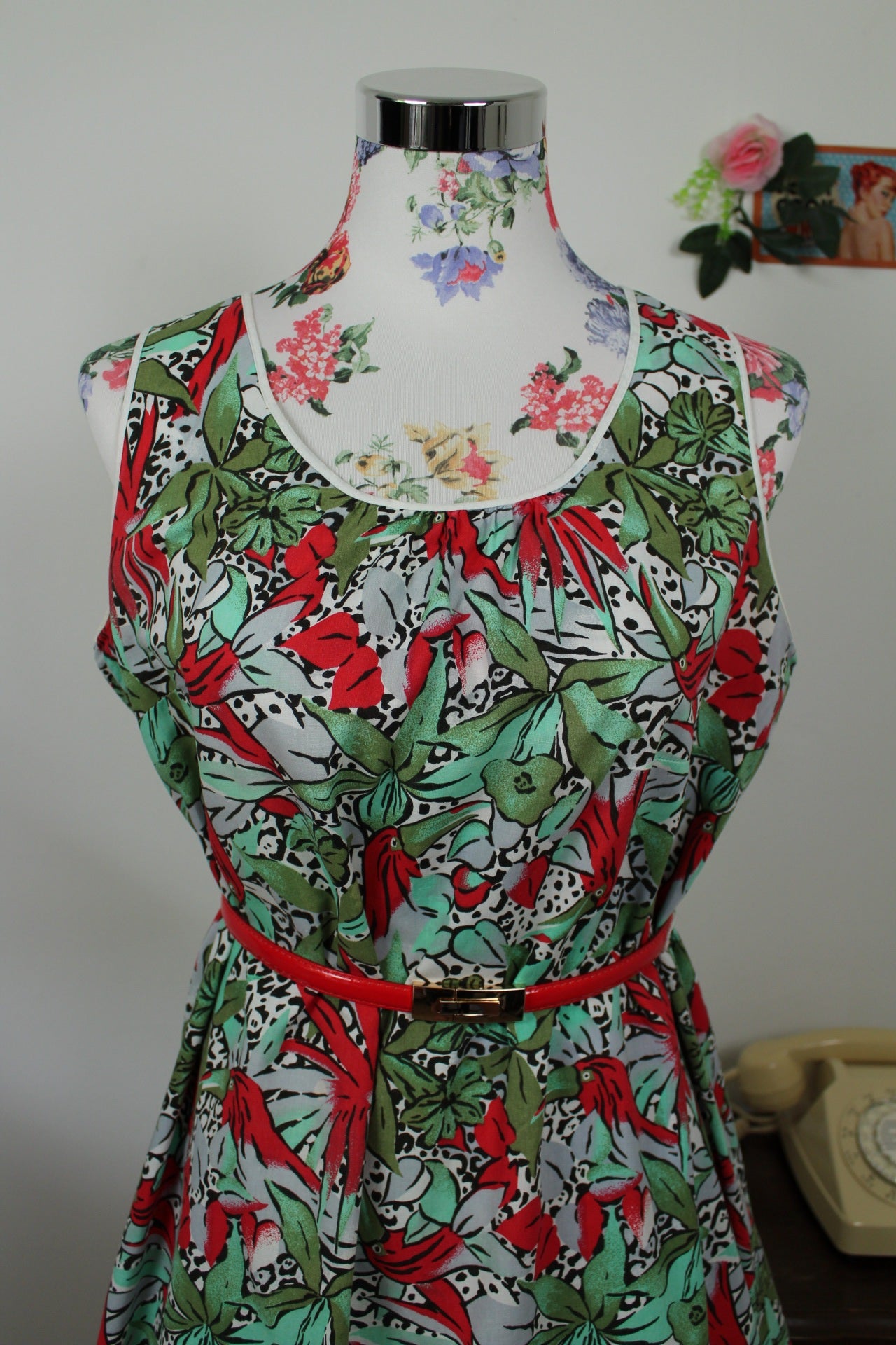 🌸🍒Robe vintage 80/90's imprimée jungle & oiseaux - pin-up des tropiques - Taille 40/42🍒🌸