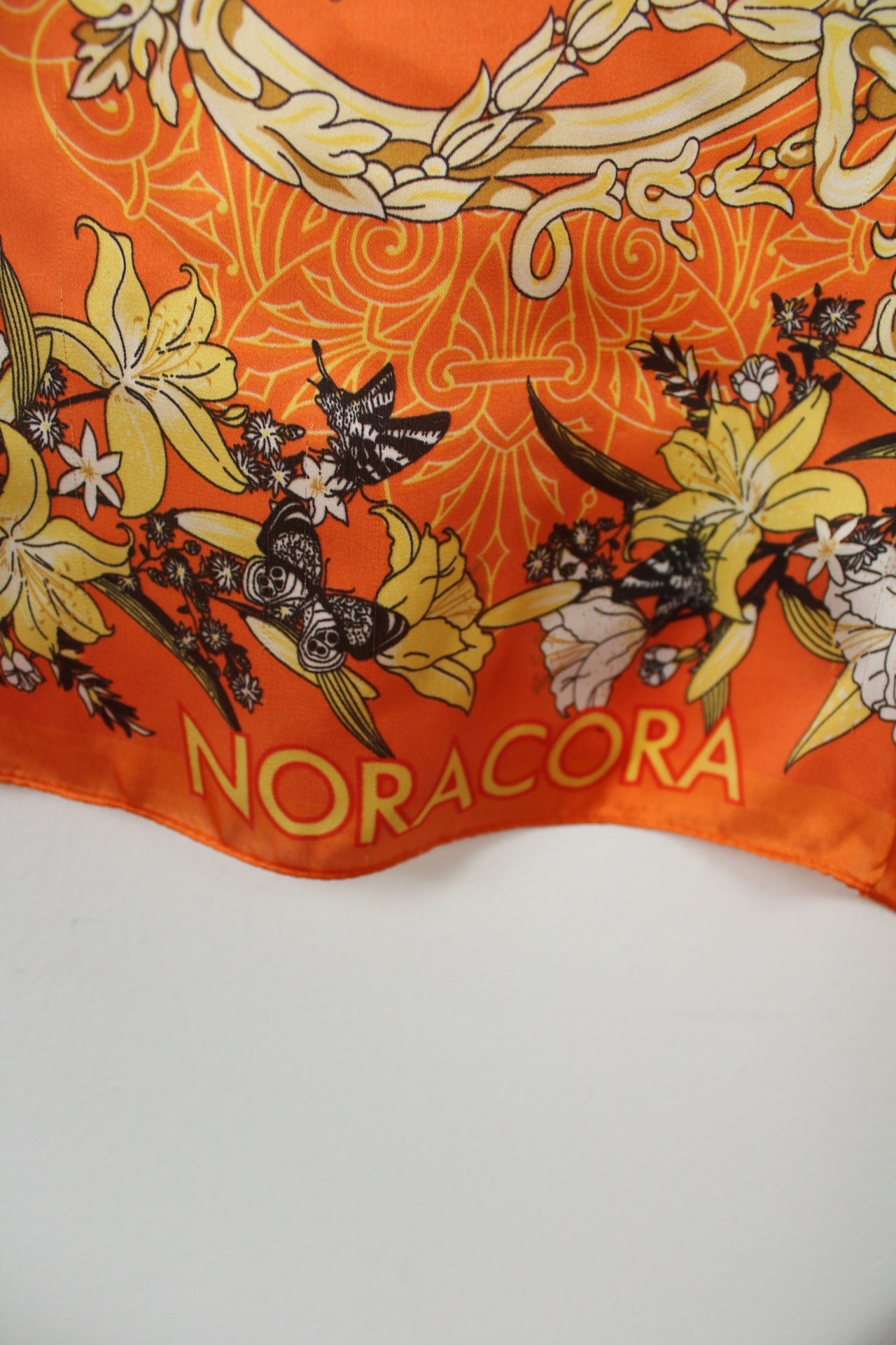 🌸🍒Foulard vintage 90's orange pep's - papillons, fleurs & musique🍒🌸
